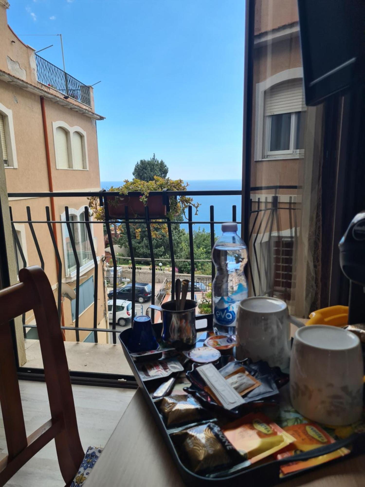Bella Taormina Acomodação com café da manhã Exterior foto